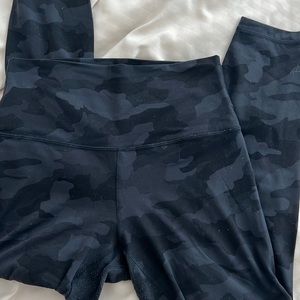 Lulu leggings size 6 - align leggings